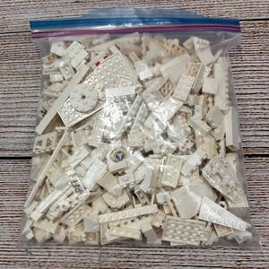 LEGO White Bulk Bricks and Specialty Pieces Lot 1lb 8.4oz Assorted Parts